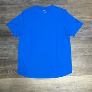 Nike Men’s Medium Blue Short Sleeve T-shirt New without Tags
